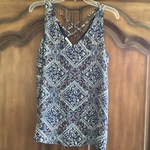 Maurice’s Navy Print Top BNWOT - Picture 1 of 6